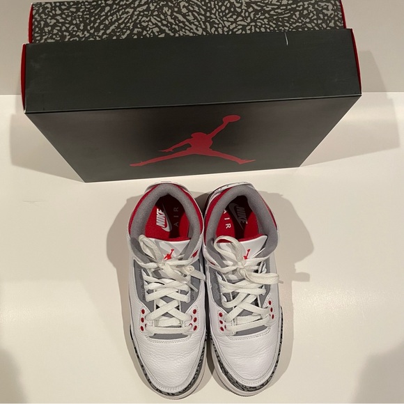 Nike Air Jordan 3 Retro ‘Fire Red’ 2022 GradeSchool Size 7Y - Picture 7 of 15